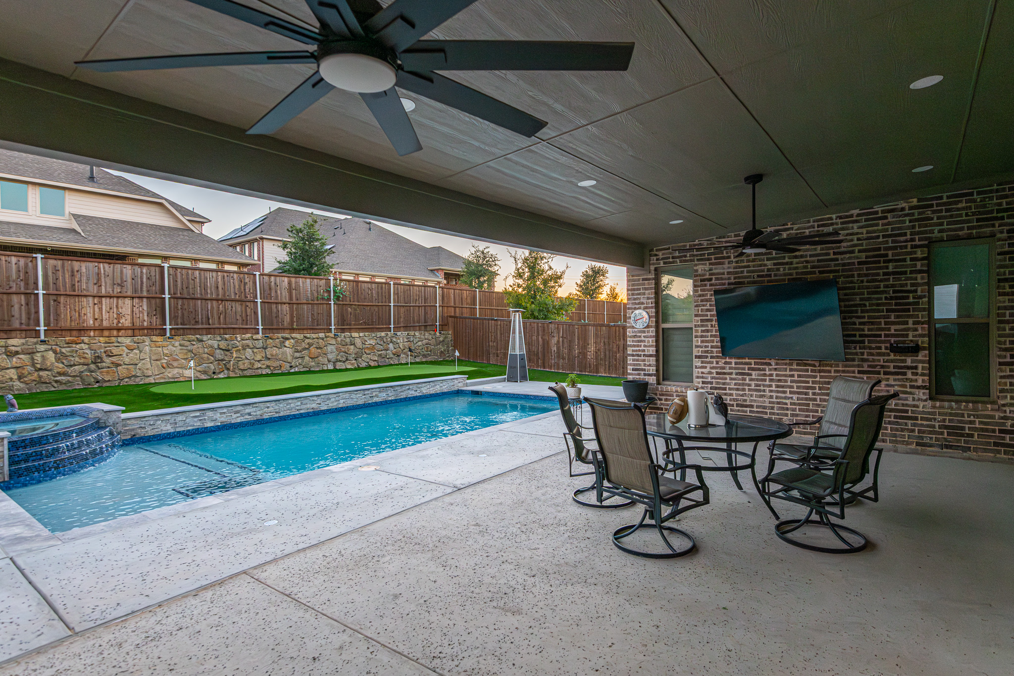 Poolside Covered Patio in Fort Worth